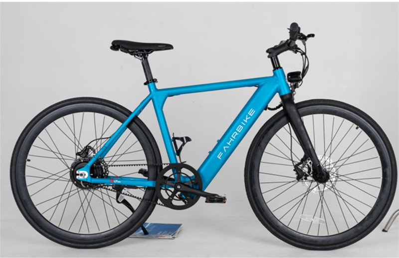 Bicicleta eléctrica Lee7000 700C para desplazamientos urbanos, bicicleta eléctrica de carretera, bicicleta eléctrica de una sola velocidad con transmisión por correa.
   